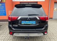 Mitsubishi Outlander 6