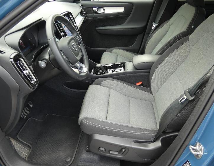 Volvo XC40 18