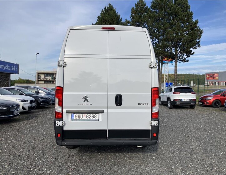 Peugeot Boxer Skříň 2,2 l 121 kw