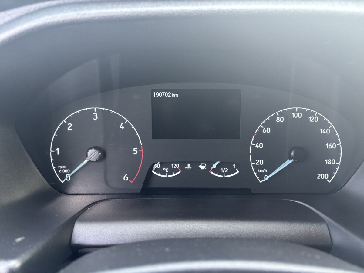 Ford Tourneo Custom Kombi 2,0 l 136 kw