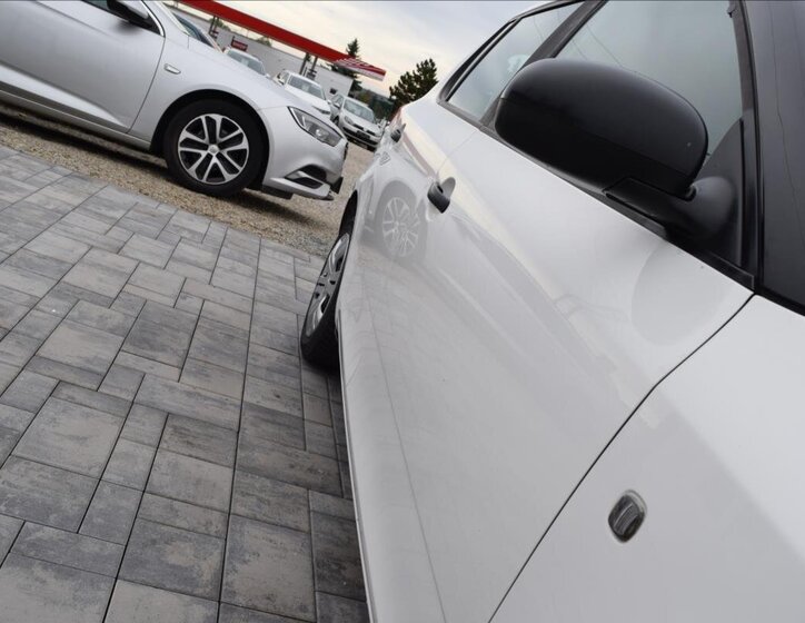 Škoda Fabia Hatchback 1,2 l 44 kw