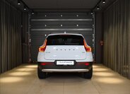 Volvo XC40 SUV / Terénní 2,0 l 120 kw
