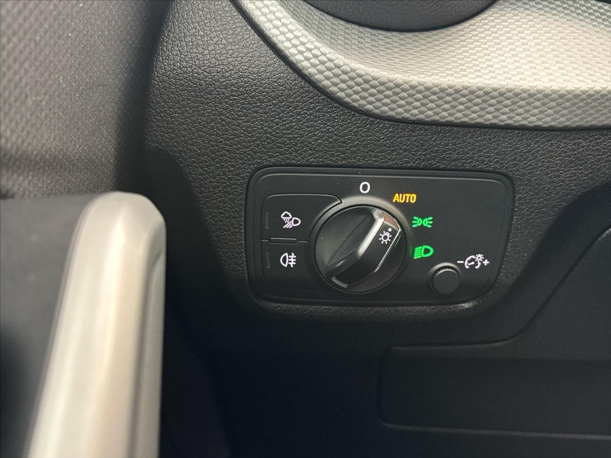 Audi Q2 SUV / Terénní 1,5 l 110 kw