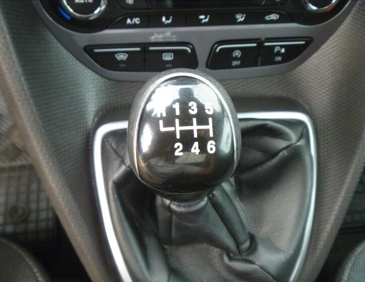 Ford Tourneo Connect MPV 1,5 l 88 kw