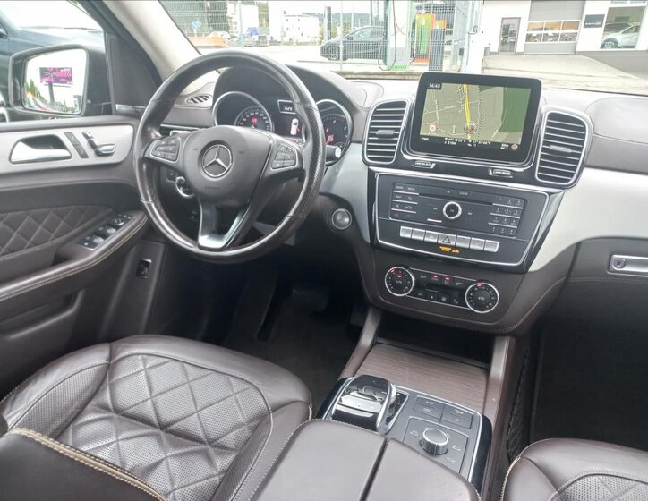 Mercedes-Benz GLE 11