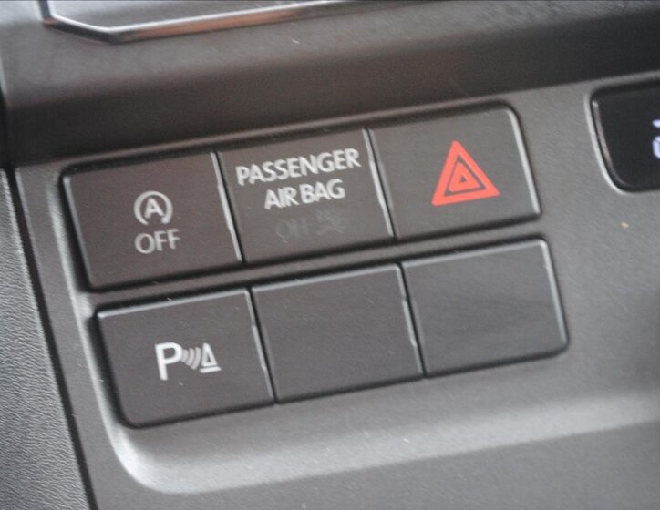 Volkswagen Caravelle 15