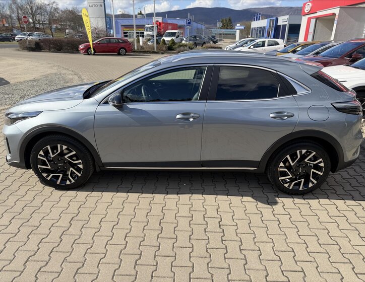 KIA XCeed CUV / Crossover 1,6 l 132 kw
