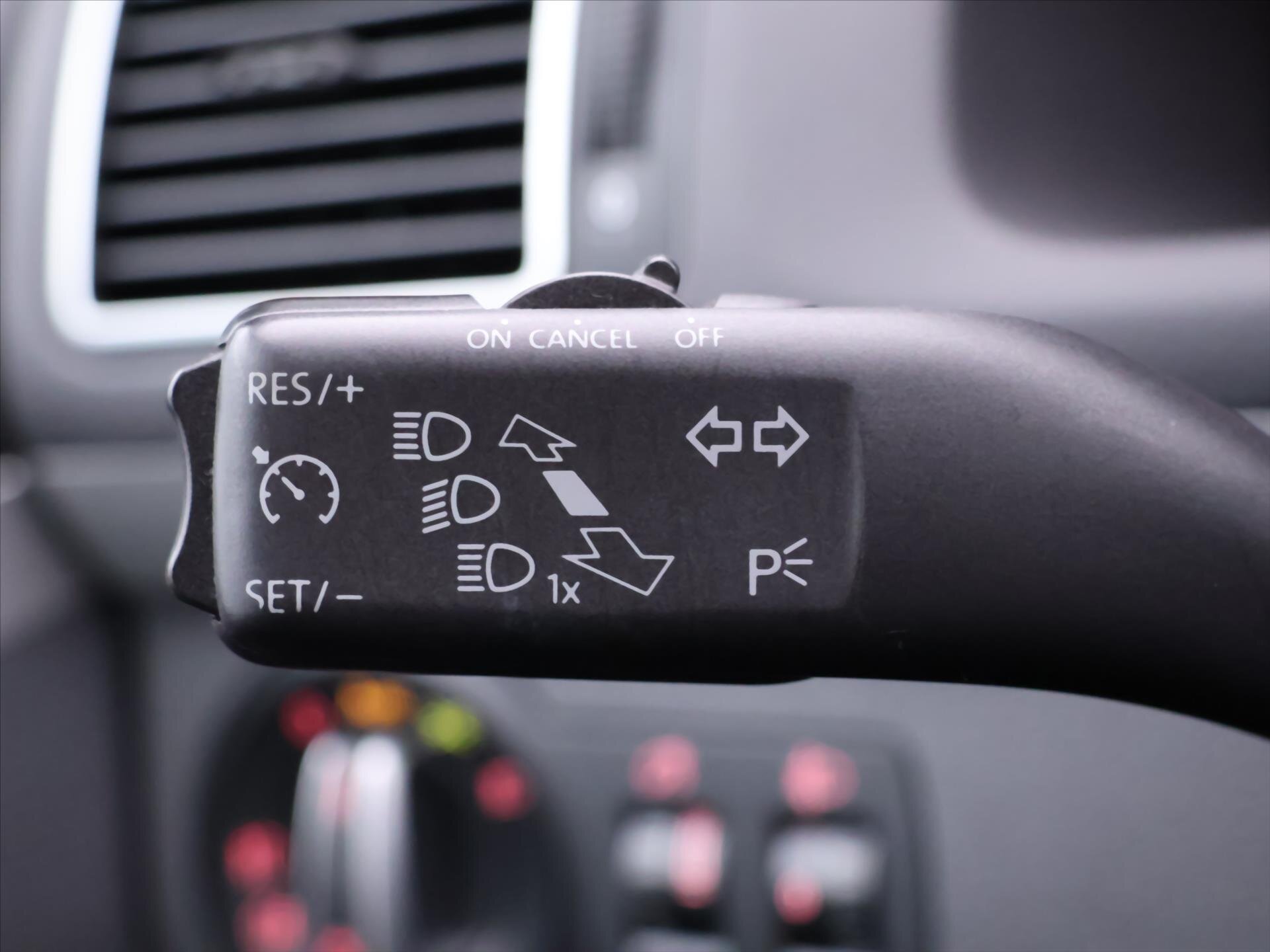 Volkswagen Touran MPV 1,2 l 77 kw