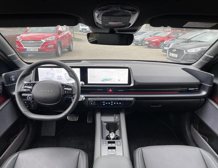 Hyundai Ioniq 6 12