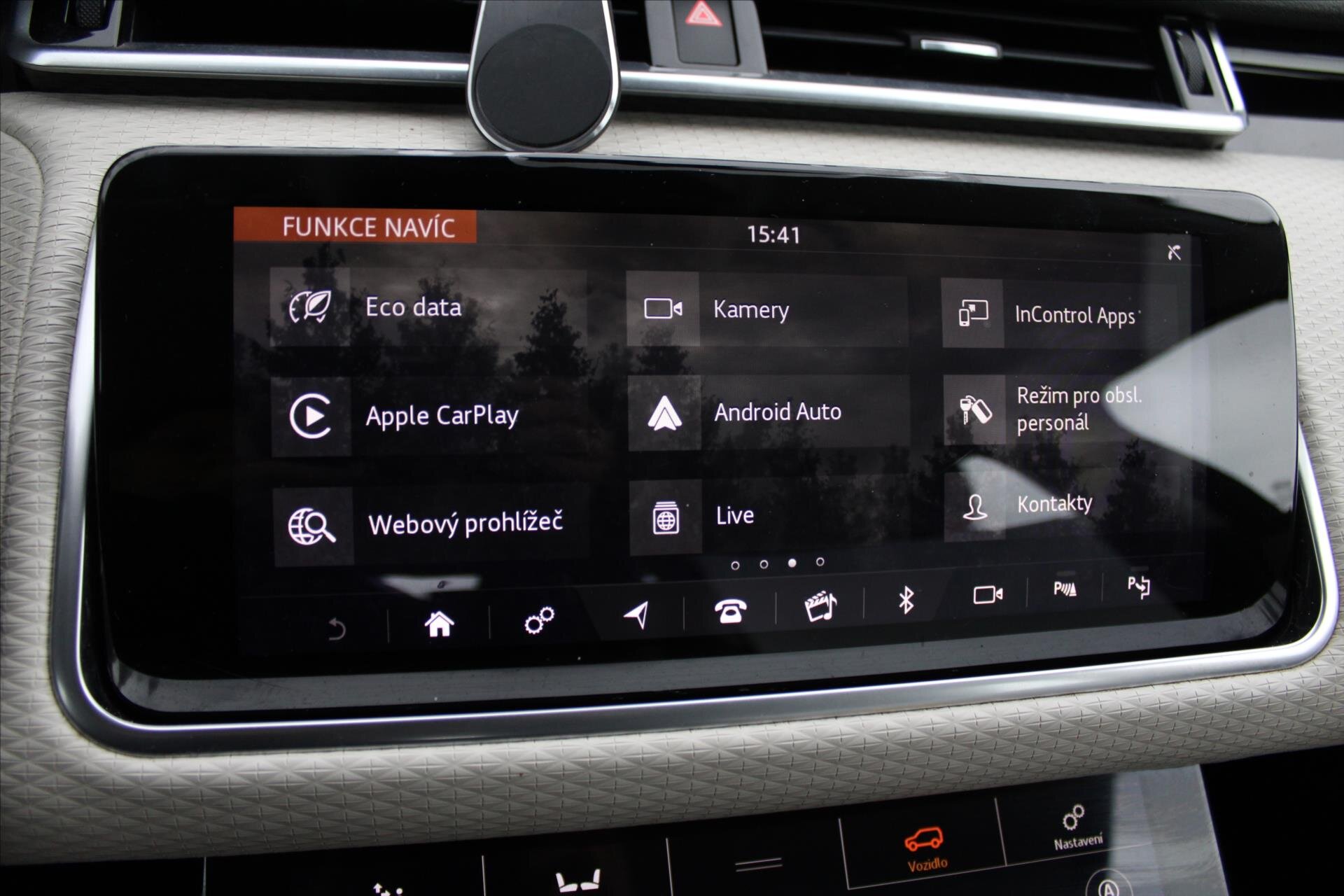 Land Rover Range Rover Velar SUV 3,0 l 221 kw