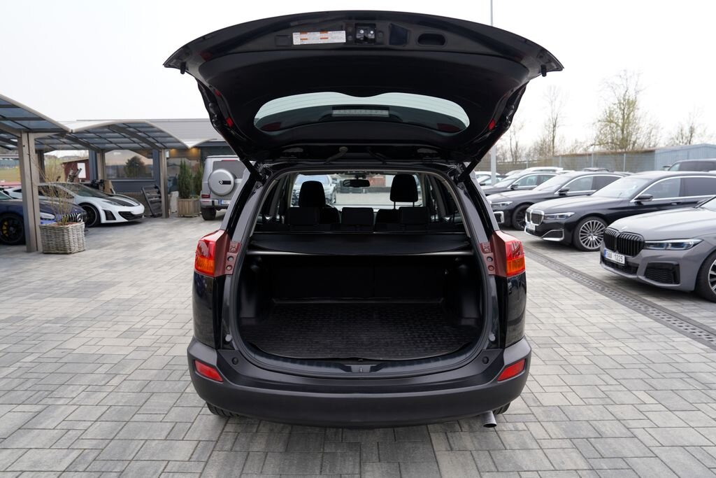 Toyota RAV4 SUV / Terénní 2,0 l 91 kw