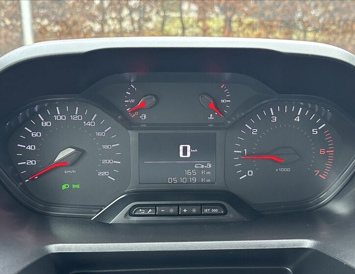 Peugeot Partner Skříň 1,5 l 75 kw