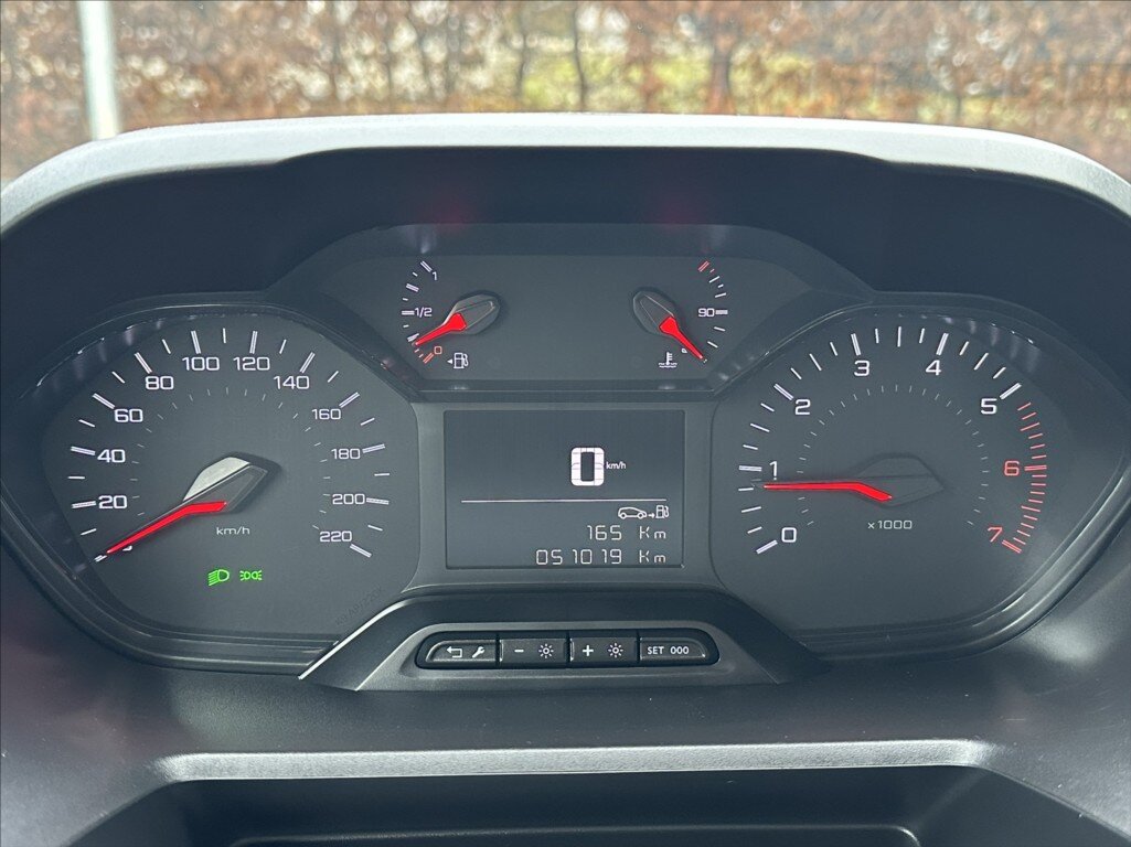 Peugeot Partner Skříň 1,5 l 75 kw