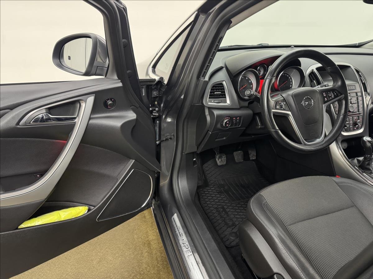 Opel Astra Hatchback 1,4 l 103 kw