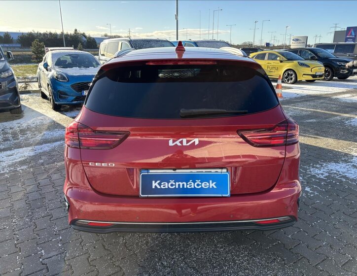 KIA Ceed 4