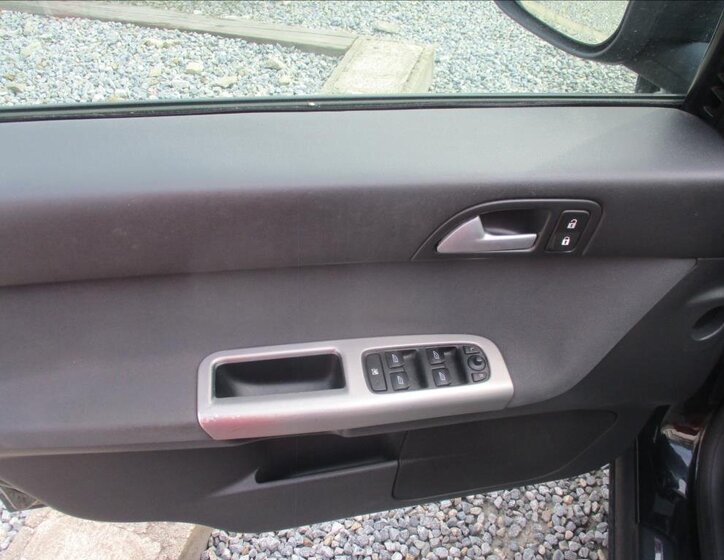 Volvo V50 Kombi 2,0 l 100 kw