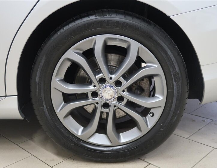 Mercedes-Benz Třídy C Sedan / Limuzína 2,1 l 125 kw