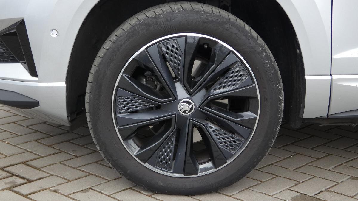 Škoda Karoq SUV / Terénní 1,5 l 110 kw