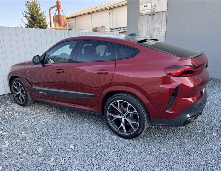 BMW X6 Sedan / Limuzína 3,0 l 210 kw