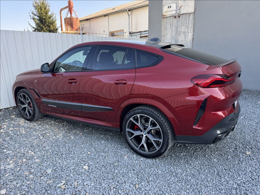 BMW X6 Sedan / Limuzína 3,0 l 210 kw