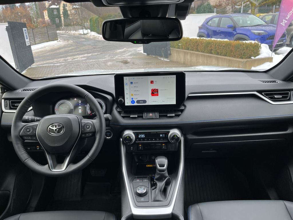 Toyota RAV4 SUV 2,5 l 131 kw