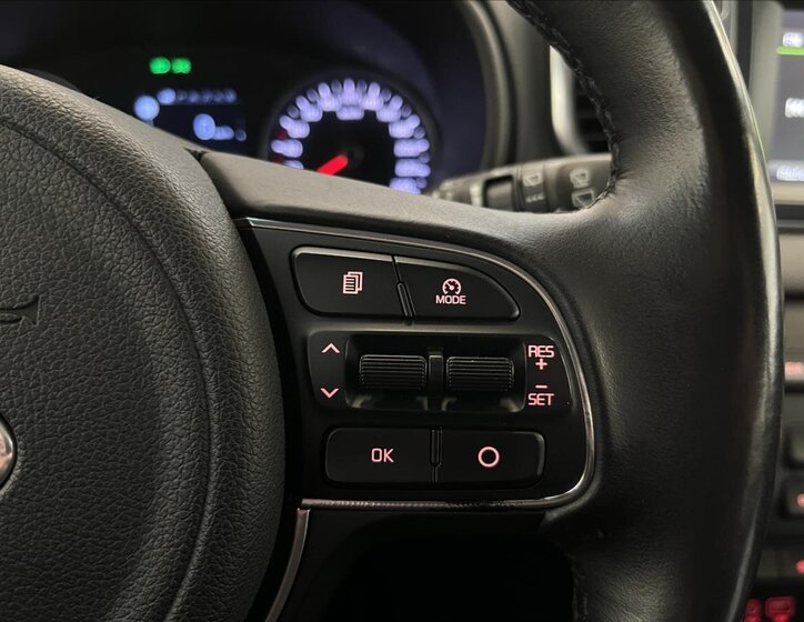 KIA Sportage SUV / Terénní 2,0 l 100 kw