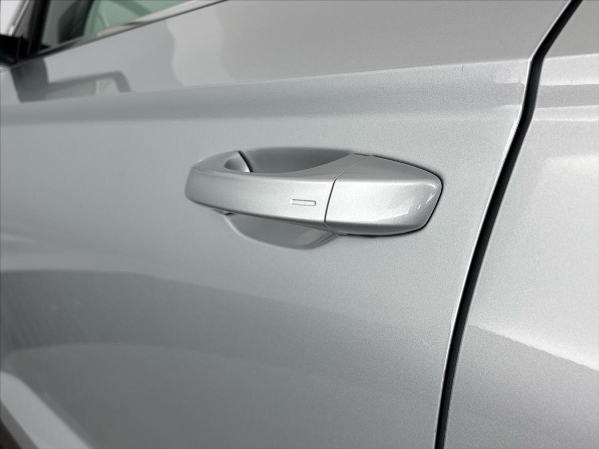 Škoda Karoq SUV / Terénní 1,5 l 110 kw