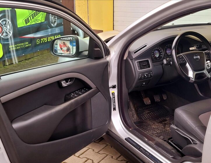 Volvo V70 Kombi 2,4 l 129 kw