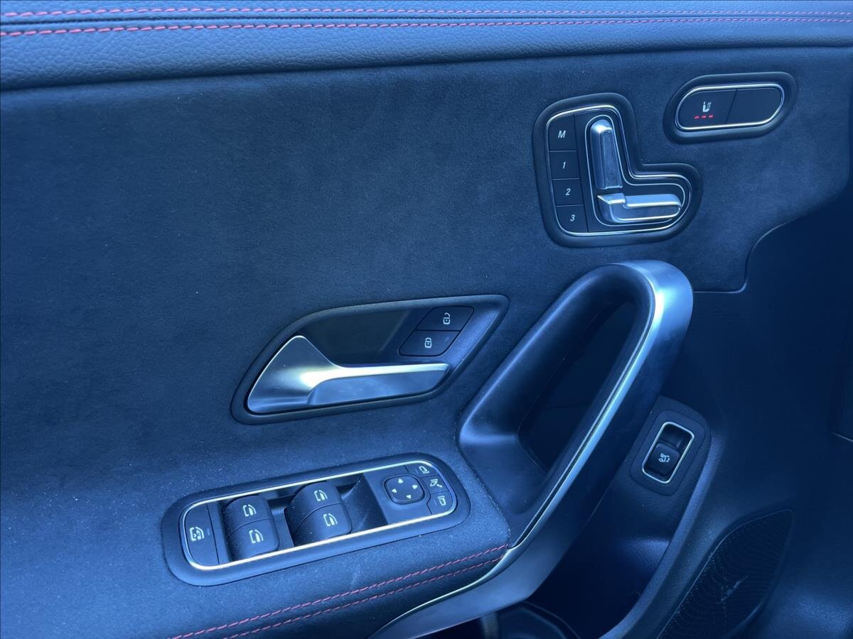 Mercedes-Benz CLA Kombi 1,3 l 120 kw