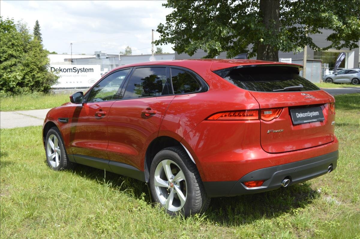 Jaguar F-Pace SUV 2,0 l 177 kw