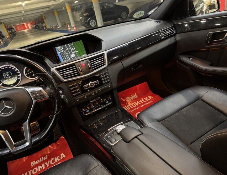 Mercedes-Benz Třídy E 25