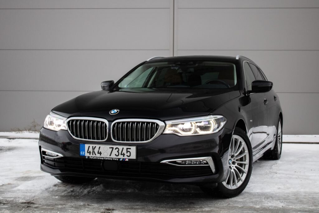 BMW Řada 5 Kombi 3,0 l 195 kw