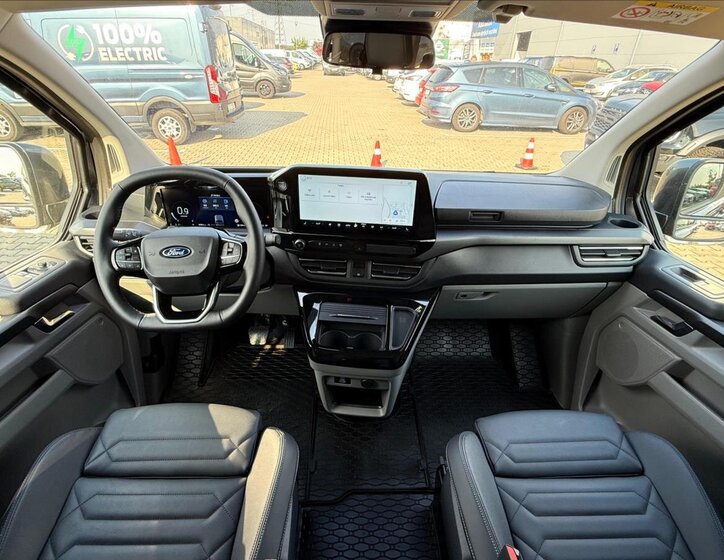 Ford Tourneo Custom Kombi 2,0 l 125 kw