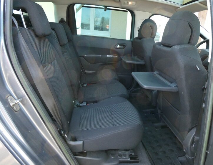 Peugeot 5008 MPV 1,6 l 115 kw