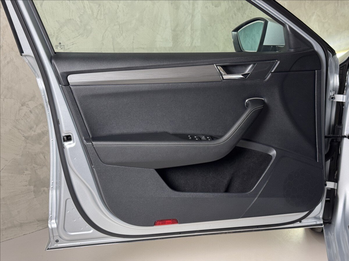 Škoda Superb Kombi 1,4 l 160 kw