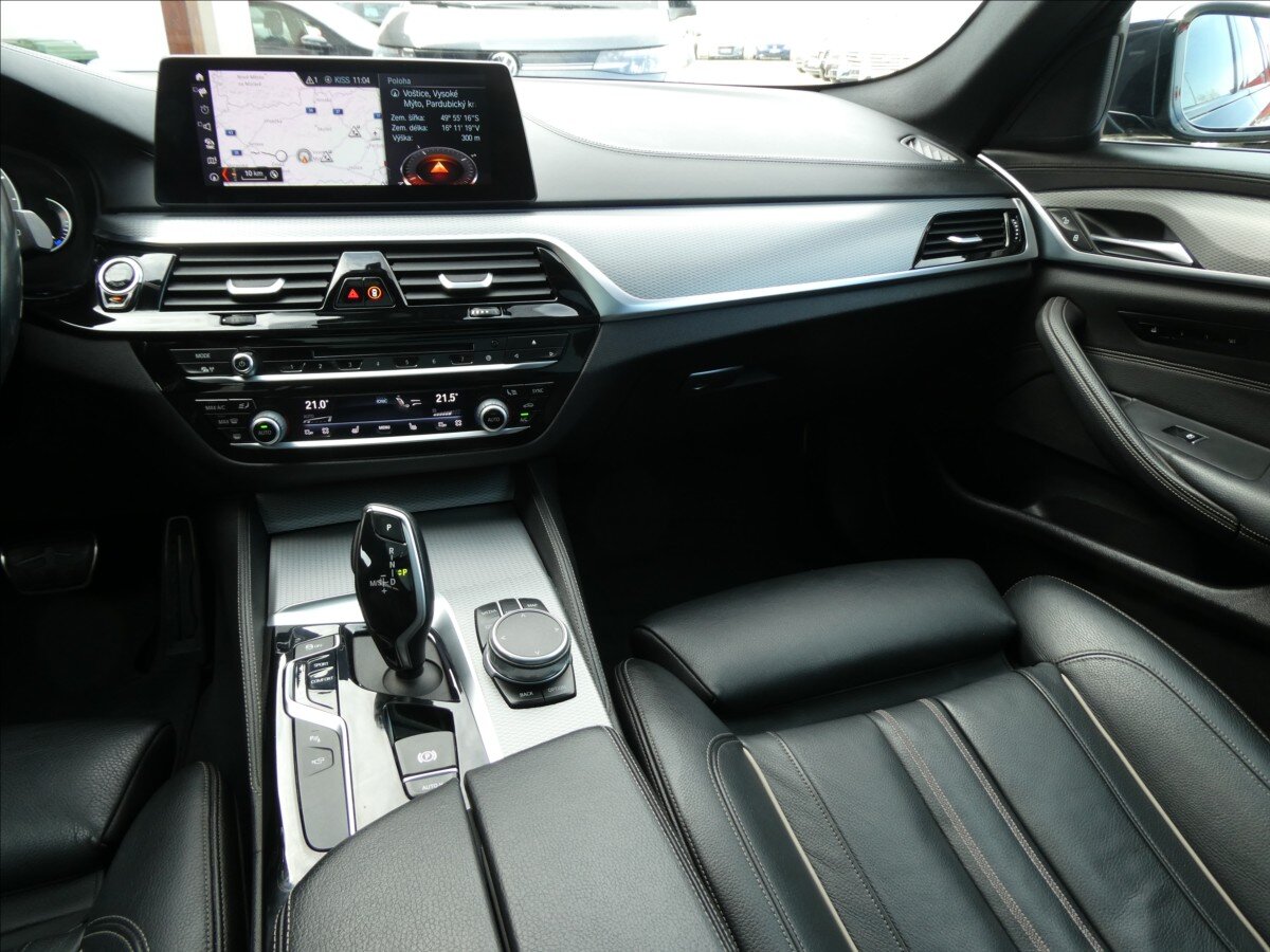 BMW Řada 5 Kombi 3,0 l 235 kw