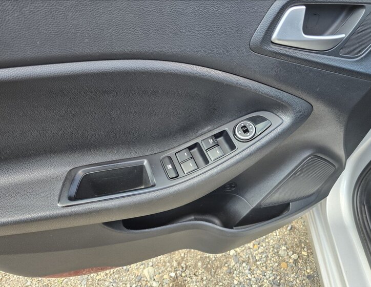 Hyundai i20 Hatchback 1,2 l 61 kw