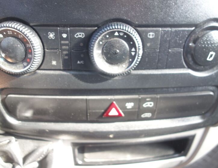 Mercedes-Benz Sprinter 38