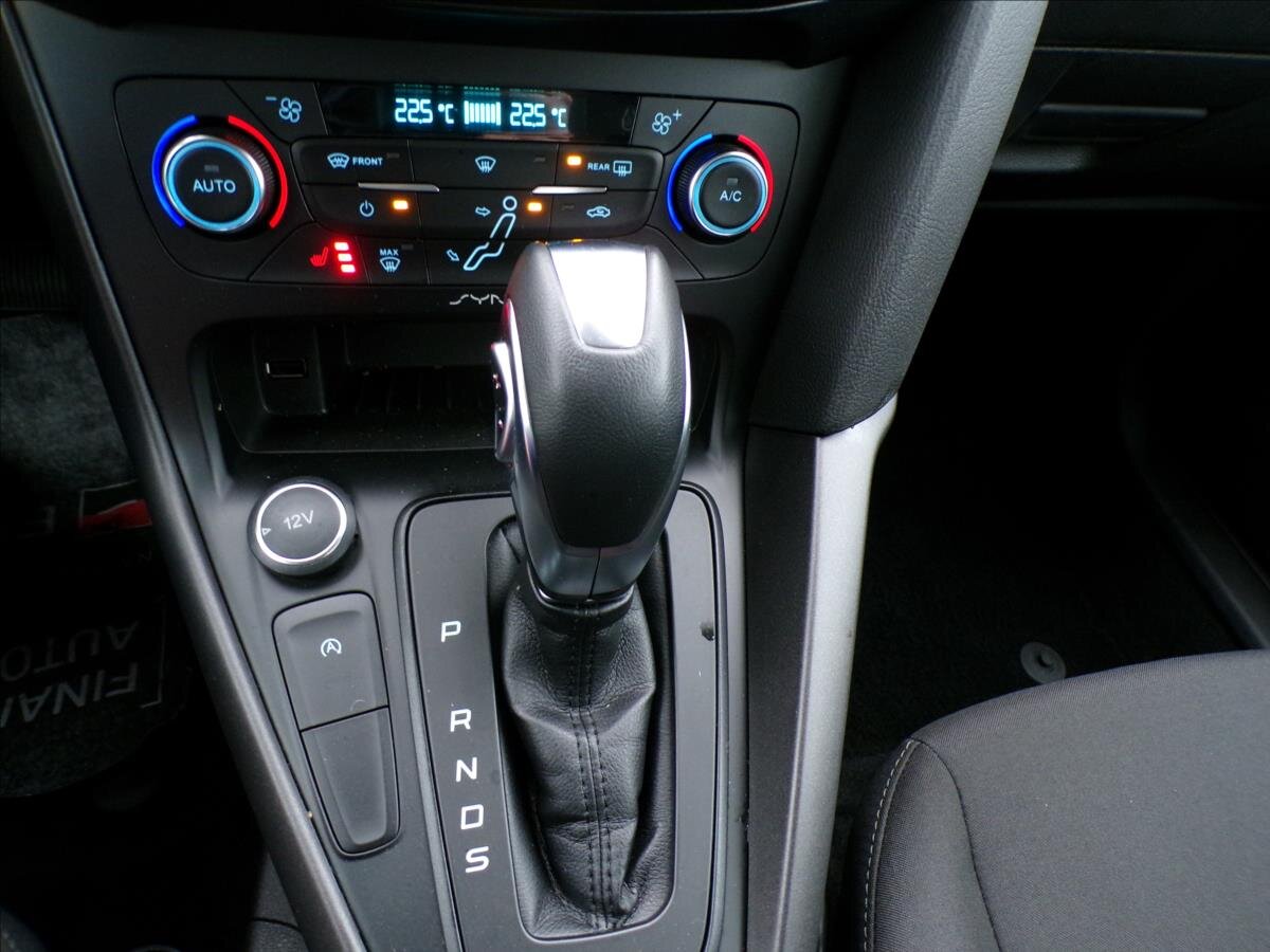 Ford Focus Kombi 999,0 92 kw