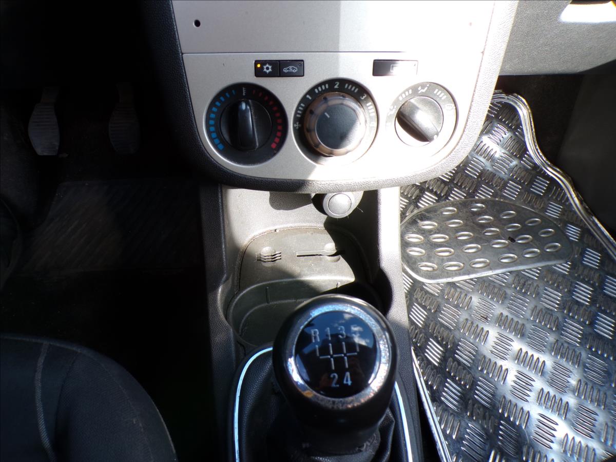 Opel Corsa Hatchback 1,2 l 59 kw