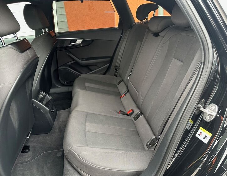 Audi A4 Kombi 2,0 l 140 kw