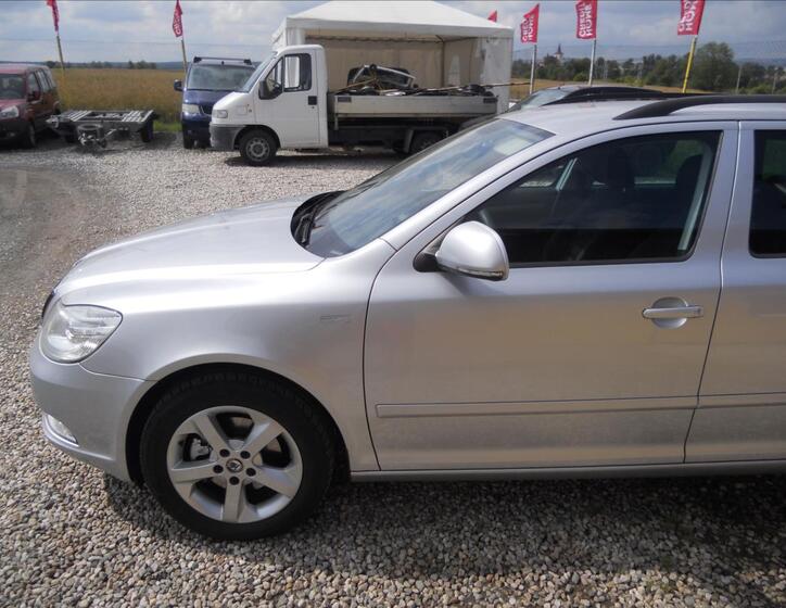 Škoda Octavia 10