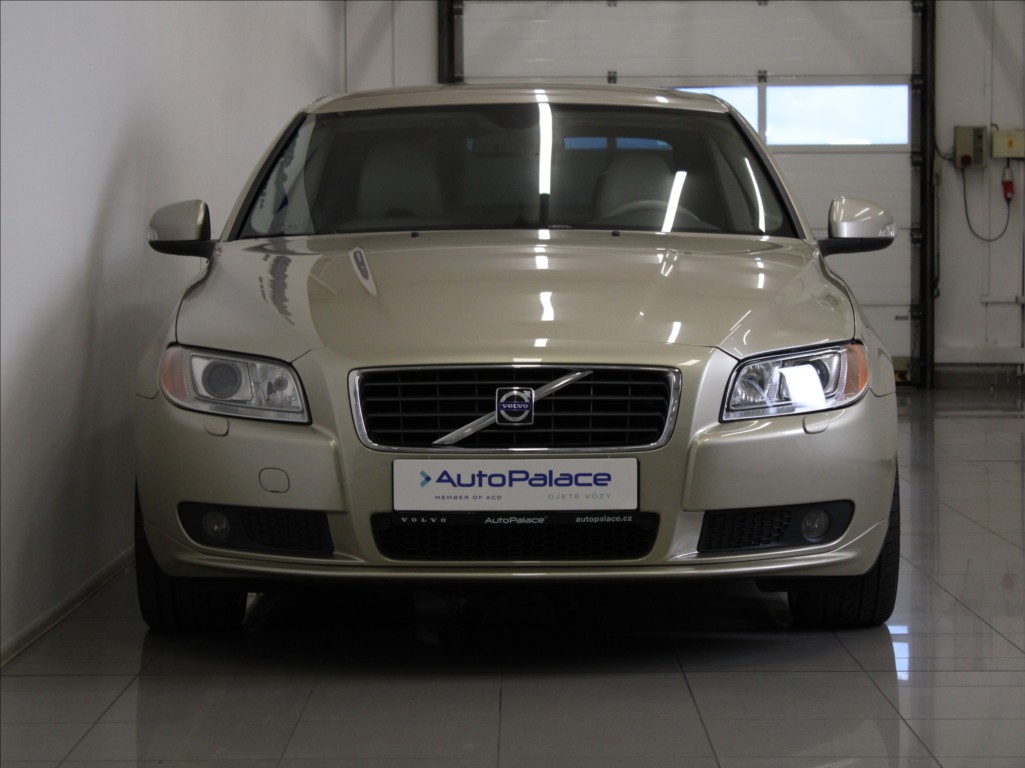 Volvo S80