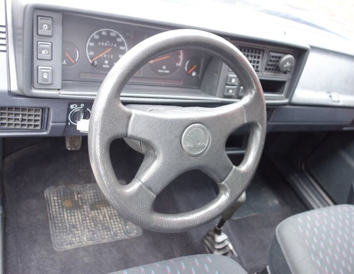 Škoda Favorit Hatchback 1,3 l 43 kw