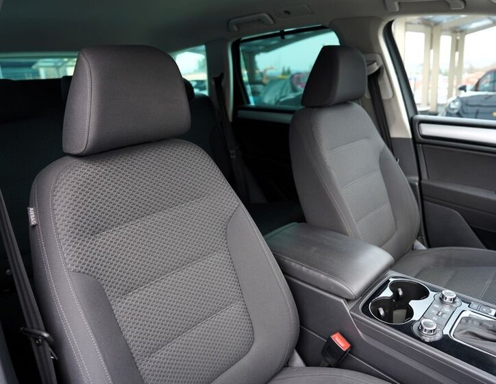 Volkswagen Touareg SUV / Terénní 3,0 l 176 kw