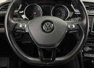 Volkswagen Touran 9