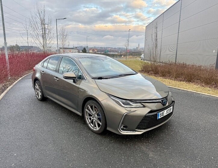Toyota Corolla Sedan / Limuzína 0,0 72 kw