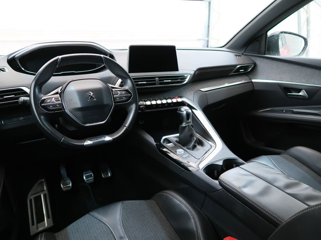 Peugeot 3008 SUV 2,0 l 110 kw