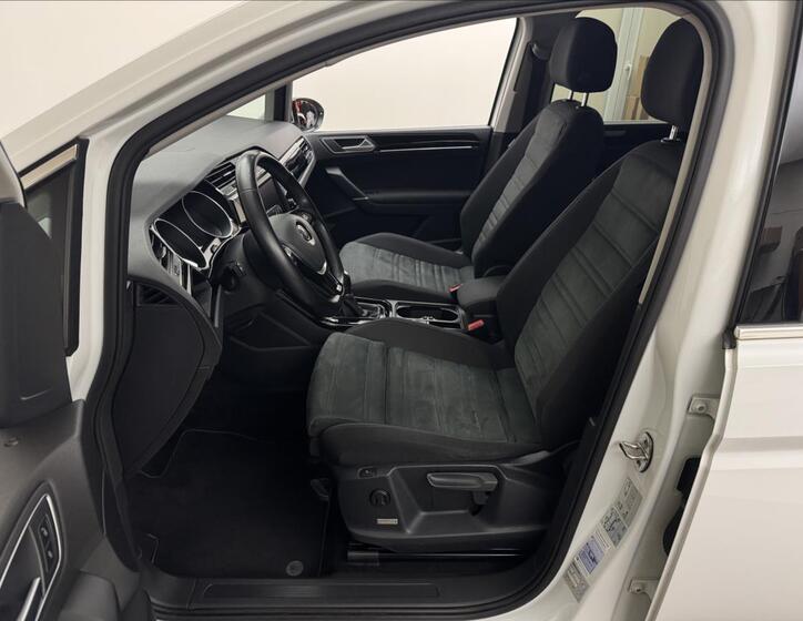 Volkswagen Touran 37
