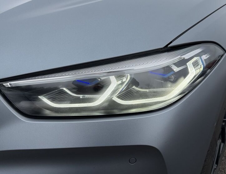 BMW Řada 8 Kupé 4,4 l 390 kw